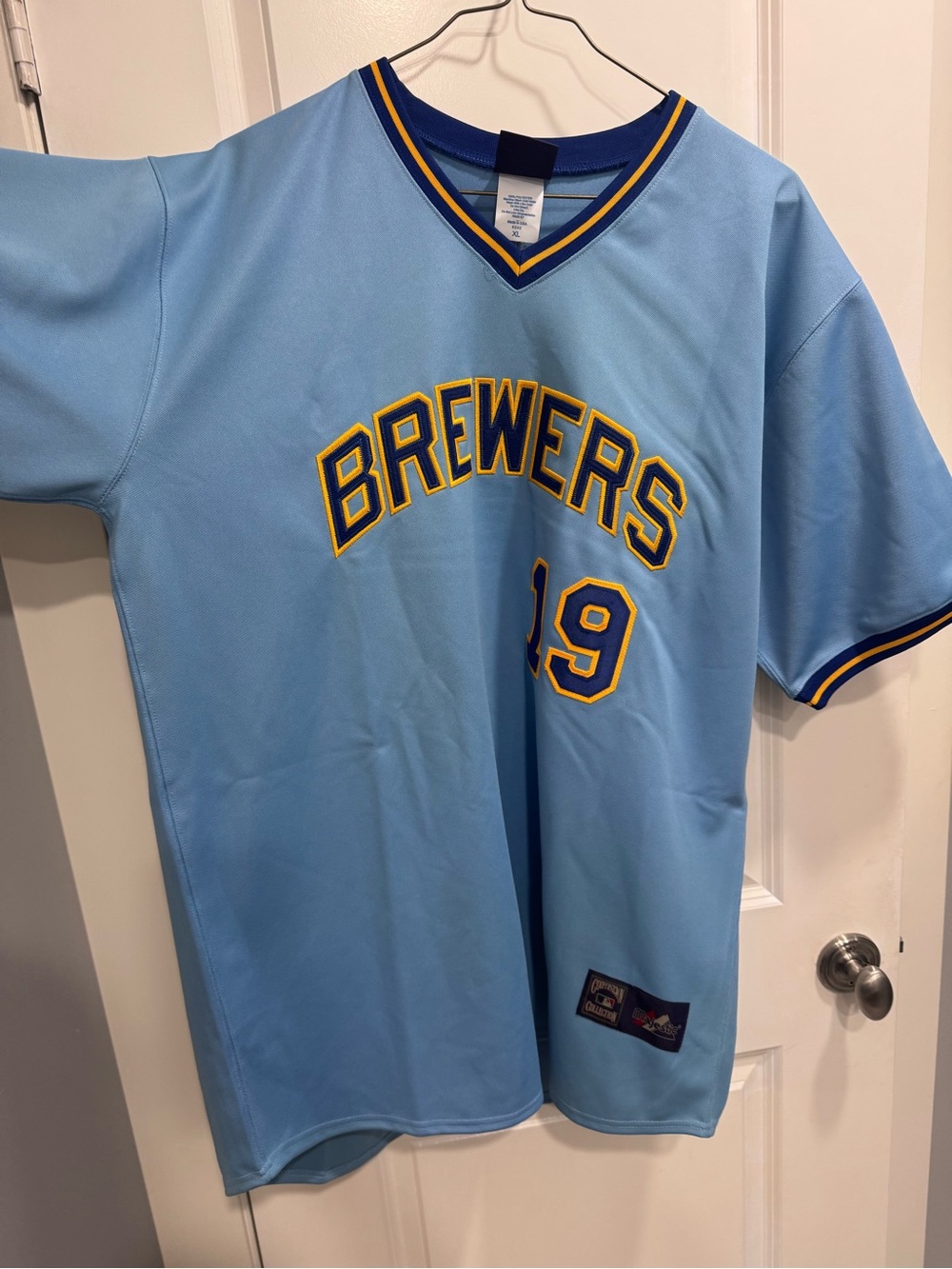 Majestic Light Blue Brewers Jersey with Navy & Yellow Trim YOUNT #19 szXL NWT
